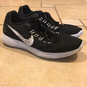 Nike Lunartempo Black Running Shoes